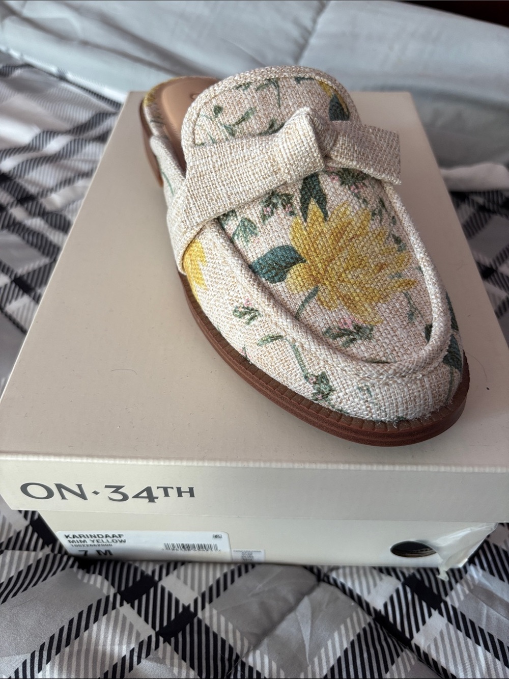Floral Bouclé Slip-On Mule in Cream, Yellow and Green